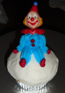Vanilla Clown Cupcake